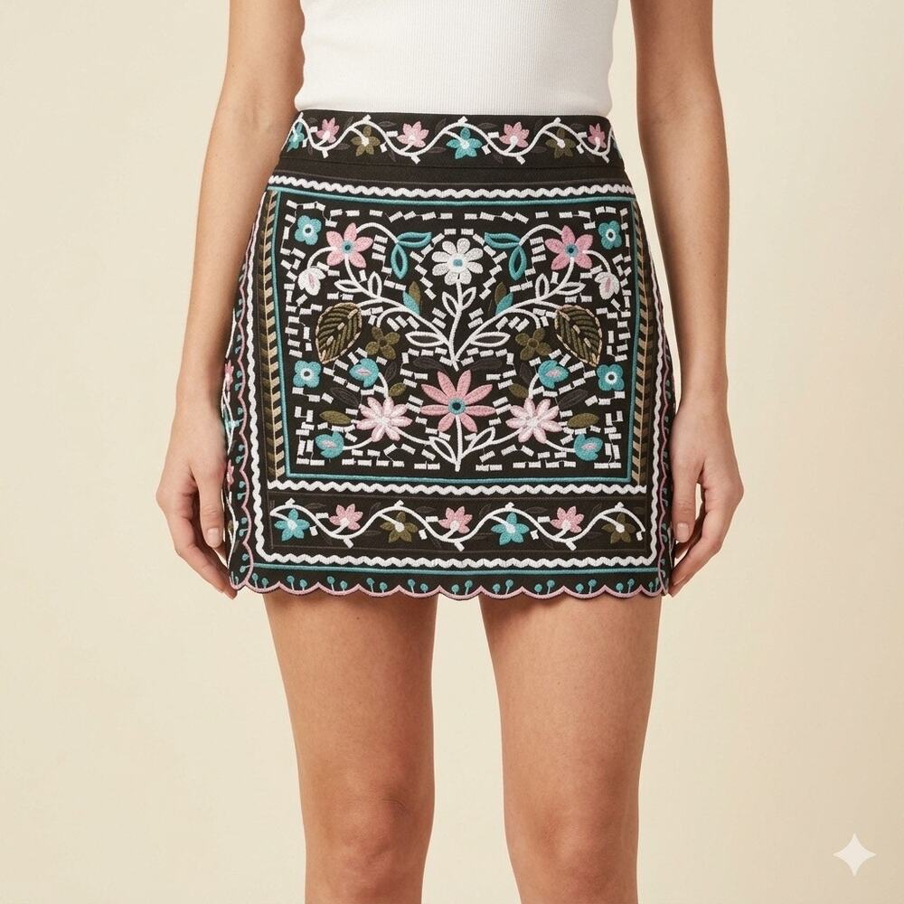 016-Mi Ami Embroidered Mini Skirt size L / NWT / Waist 17” / Length 17”